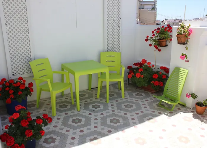 Hi Canovas فندق *