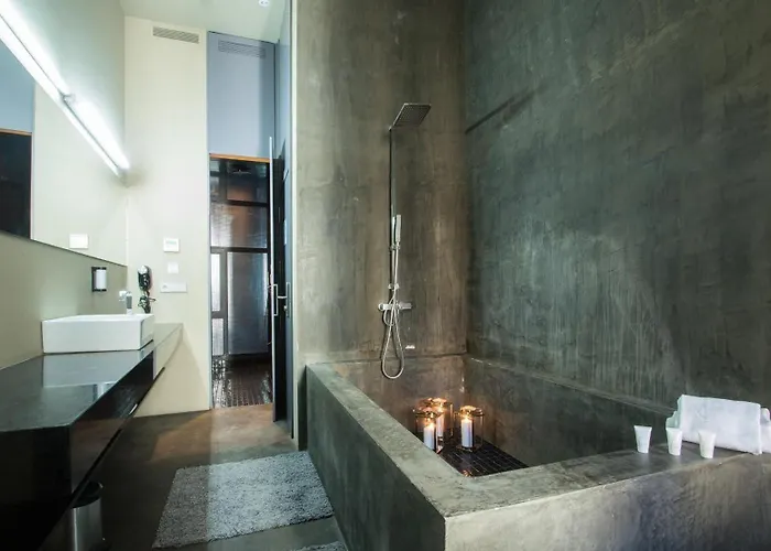 Cosy Tapineria Konukevi Valensiya