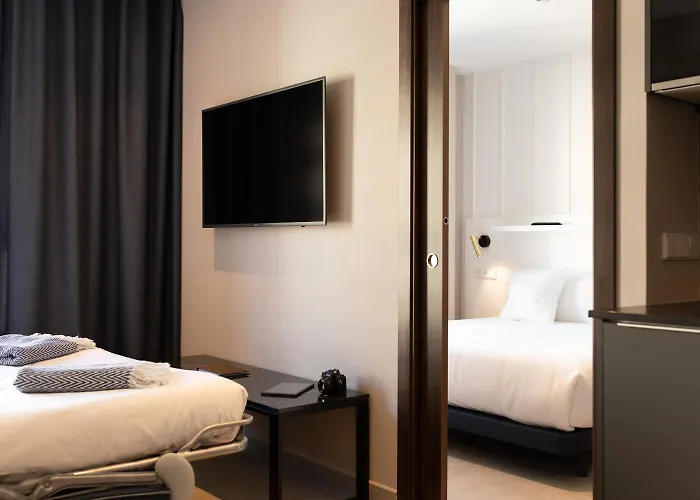 Ramirez Flats 4* Valenza