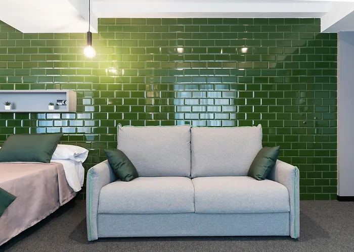 Nest Style 3* Valencie