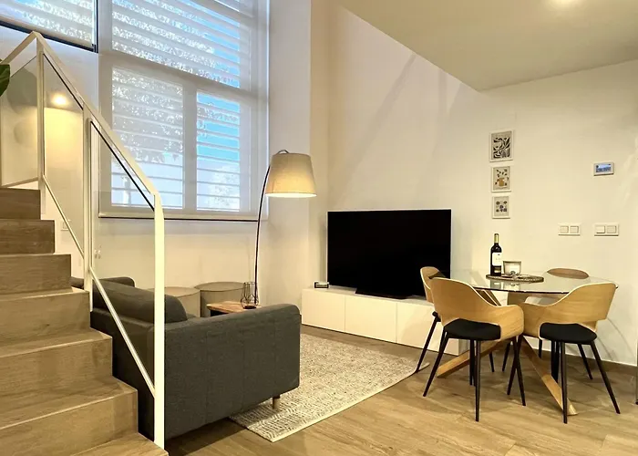 Elegante Duplex, Piscina, Roig Arena