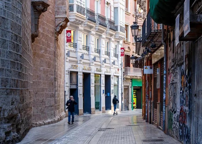 فندق Petit Palace Plaza De La Reina