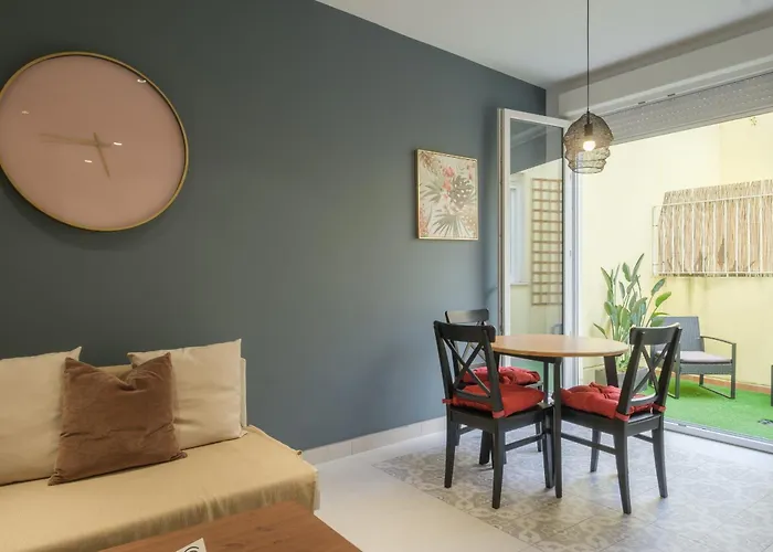 Chic & Comfortable Apartment, Private Terrace מלון דירות ולנסיה