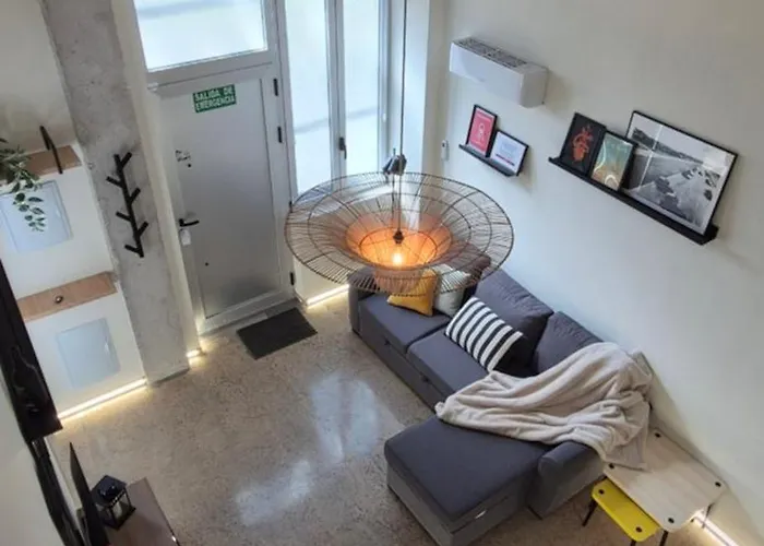 Excepcional Amplio Apartamento Industrial Fallas Hasta 6, Wifi Gratis Cuna Apartament