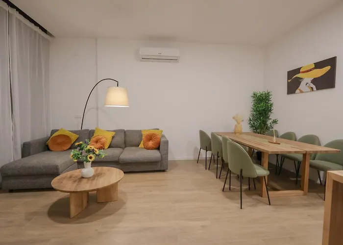 Comfortabel Next To La Marina