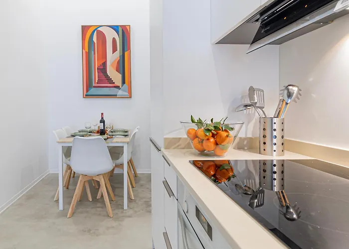 Apartament Modern & Stylish Close To The *