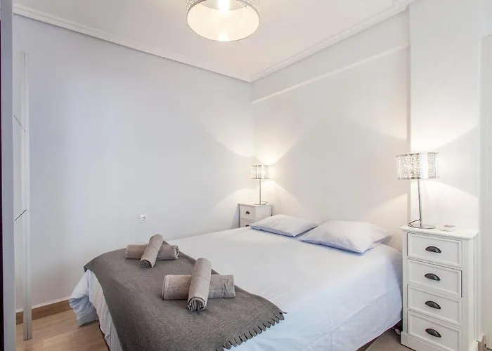 Flat 3 Bedroom In Extramurs Valencia