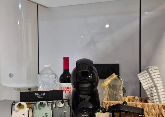 Valencia Ciudad Bajo Diseno Industrial Hasta 6, Wifi Gratis * ולנסיה