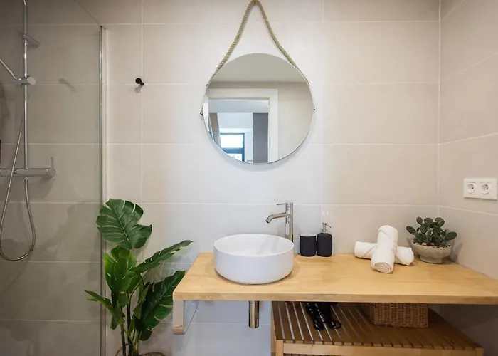 Apartment Estudio Con Altillo En Malilla Cerca De La Fe *