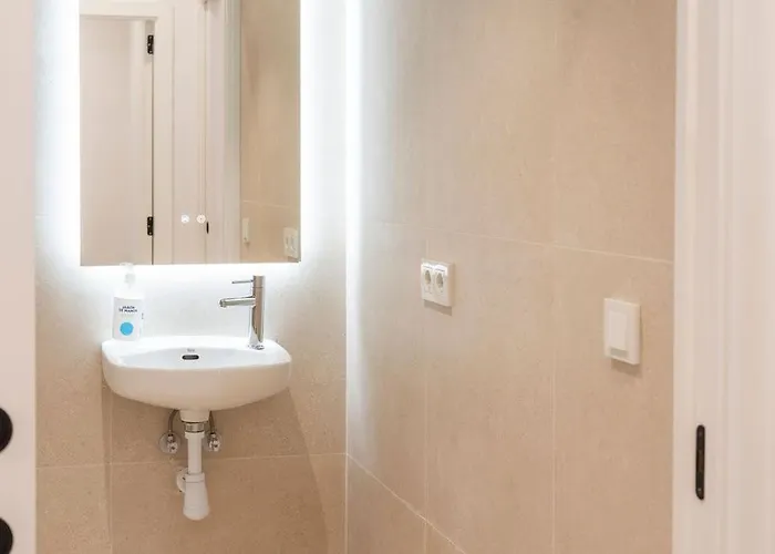 Apartament Vlc Host - Cubells 8 *