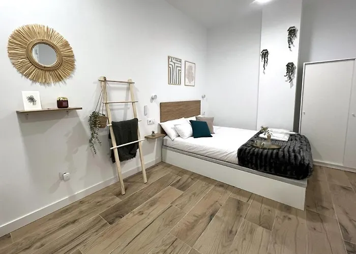 Loft Tr28 - Ground & Arts Connected