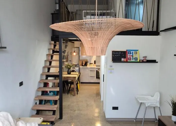 Valencia Ciudad Bajo Diseno Industrial Hasta 6, Wifi Gratis * ולנסיה