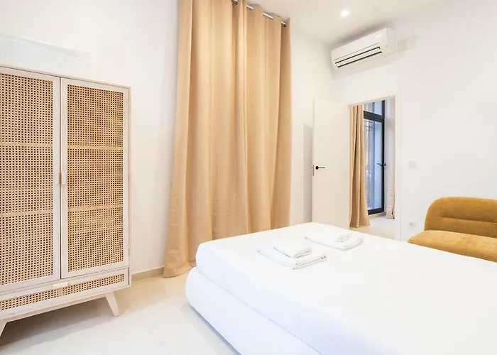 Apartament Vlc Host - Cubells 8 *