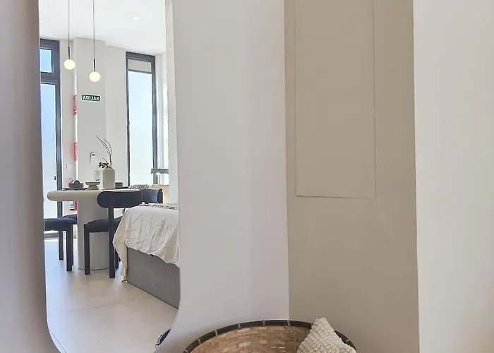 Apartament Loft - B4 Smart Access & Urban Calm