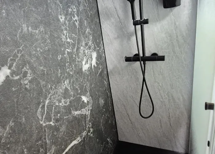 Excepcional Amplio Apartamento Industrial Fallas Hasta 6, Wifi Gratis Cuna * Walencja