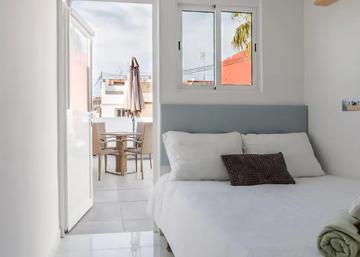 公寓 Floor 2 Bedroom With Terrace *