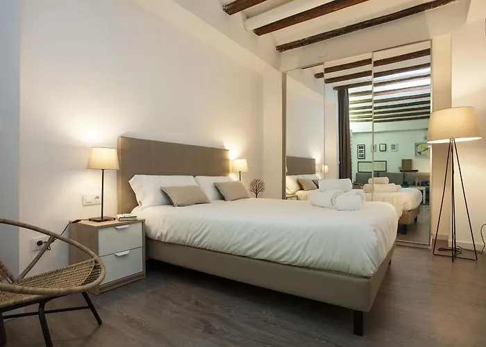 Singularstays Mercado Central *