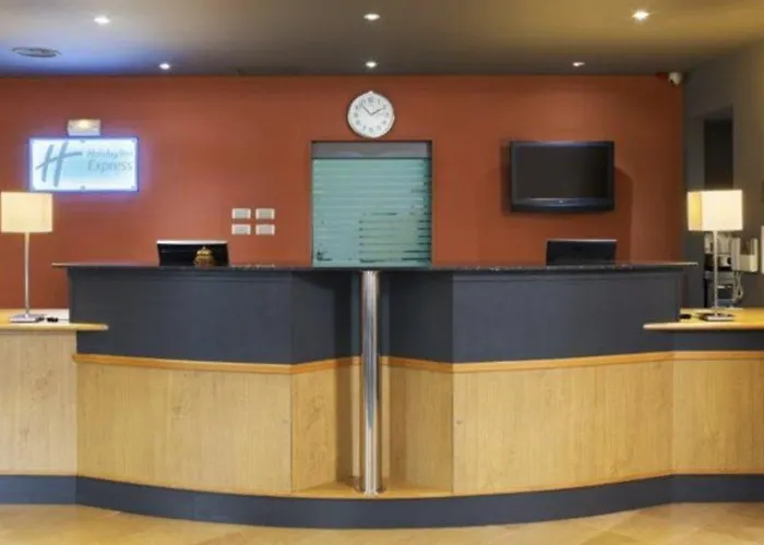 Express Ciudad De Ciencias By Ihg Otel 3*