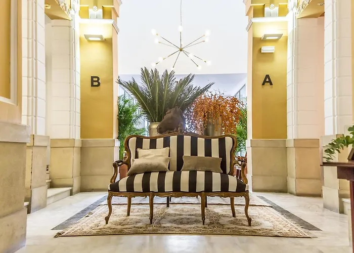 Palacio De Rojas By Moontels * ולנסיה