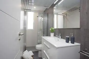 Singularstays Mercado Central *