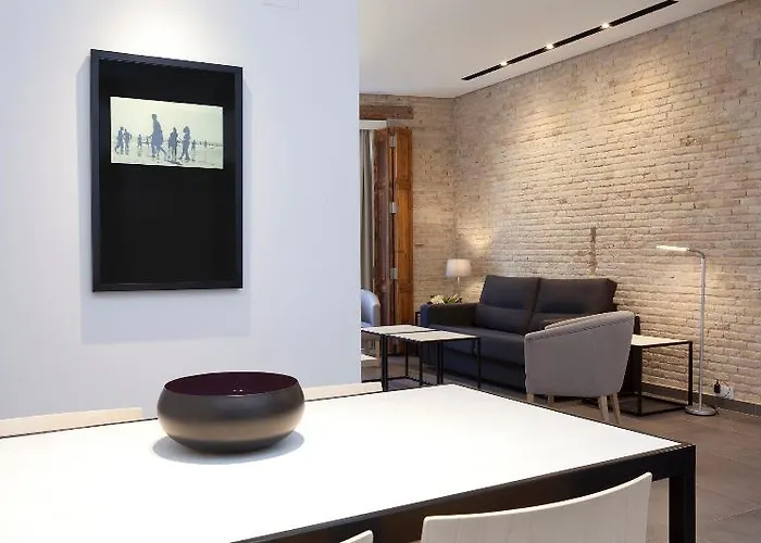 Mon San Martin Hotel *