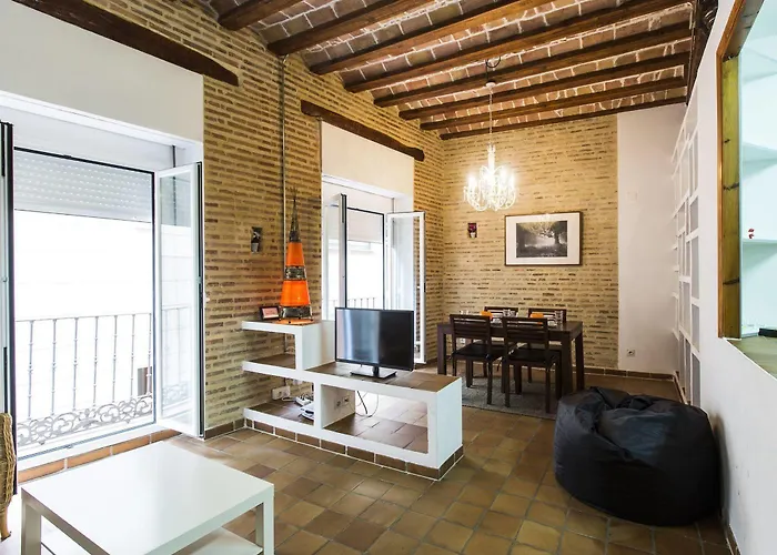 Total Charming Walencja