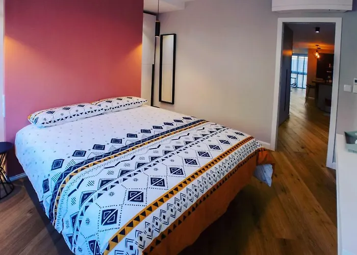 Hexagonal Design فالنسيا