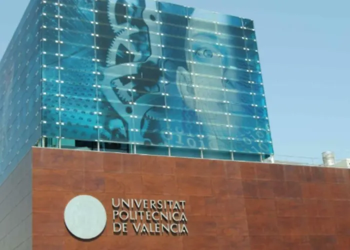 En Universidad Y Cerca De La Playa * Valenza