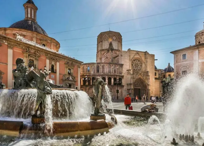 En Universidad Y Cerca De La Playa Appartamento Valenza