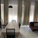 图里亚公寓