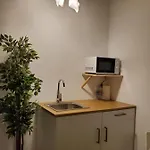 Small And Cozy - G 아파트