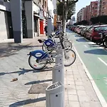 Cerca De La Ciudad De Ciencias *