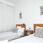 Apartment Flats Friends Torres Quart *