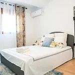 Laura Campanar Apartment Valencia