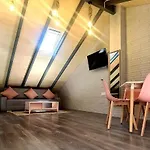 Appartamento Loft Independiente Con Piscina Compartida En Centro De