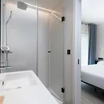 Hotell Arena Zone Valencia