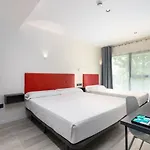 Arena Zone Hotell 3*