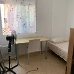 Con Cama Individual, Piso Compartido En Avenida Blasco Ibanez *