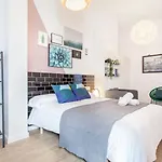 Pensionat Valencia Guest Cool Loft Autocheck Center Historic 3*