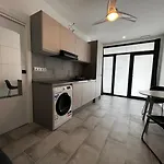 10Min To The Beach And 10Min To The City Centre Apartment *