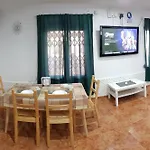 Jl Ciudad De Artes Apartmán *