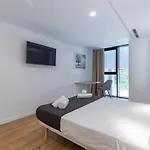 Travel Habitat Alameda Suites. Apartment Valencia