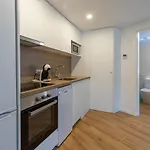 Apartment Travel Habitat Alameda Suites. *