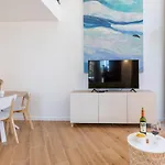 Travel Habitat Alameda Suites. Apartment Valencia