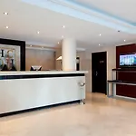 Center Hotel