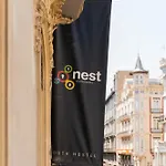 Red Nest * Βαλένθια