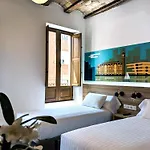 Original Domino House 4*