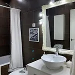 Cozy Luxury Apartments*****. The Center