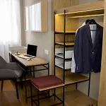 One Shot Colon Ξενοδοχείο