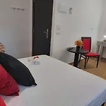 Rous - Solo Adultos *